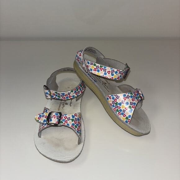 Salt Water Sandals Toddler Girls Sz 9 Hoy Shoe Surfer Leather Flowers‎ Patent - Picture 1 of 8